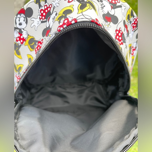 BIOWORLD Disney Minnie Mouse Backpack main image 9